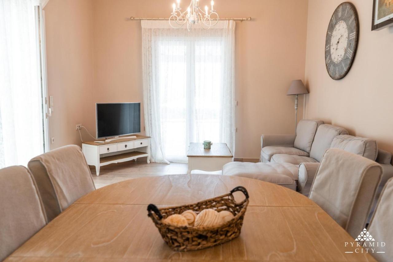 Luxury Villa Aphrodite Agios Spyridon  エクステリア 写真